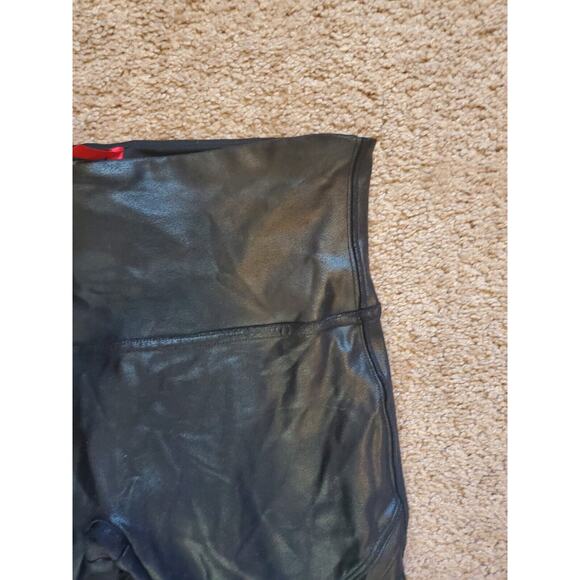 Spanx Faux Leather Black Moto Leggings Edgy Ribbed Accents Size Medium Petite - Picture 5 of 11